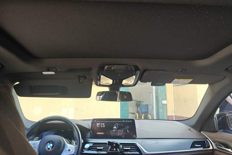 Used BMW 5 Series 2022 Second Facelift 530Li Leading Edition M Sport Package Headliner