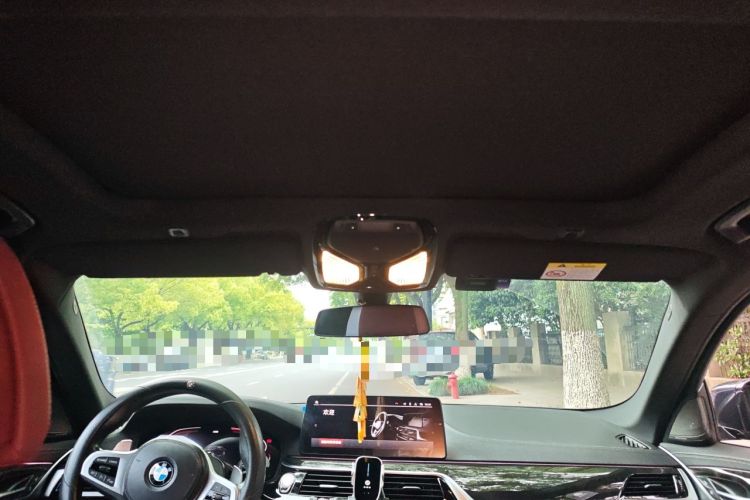 Used BMW 5 Series 2022 Second Facelift 530Li Luxury Version M Sport Package Headliner