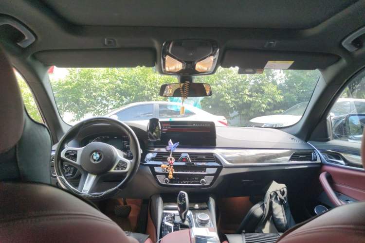 Used BMW 5 Series 2022 Restyled 525Li M Sport Package Headliner