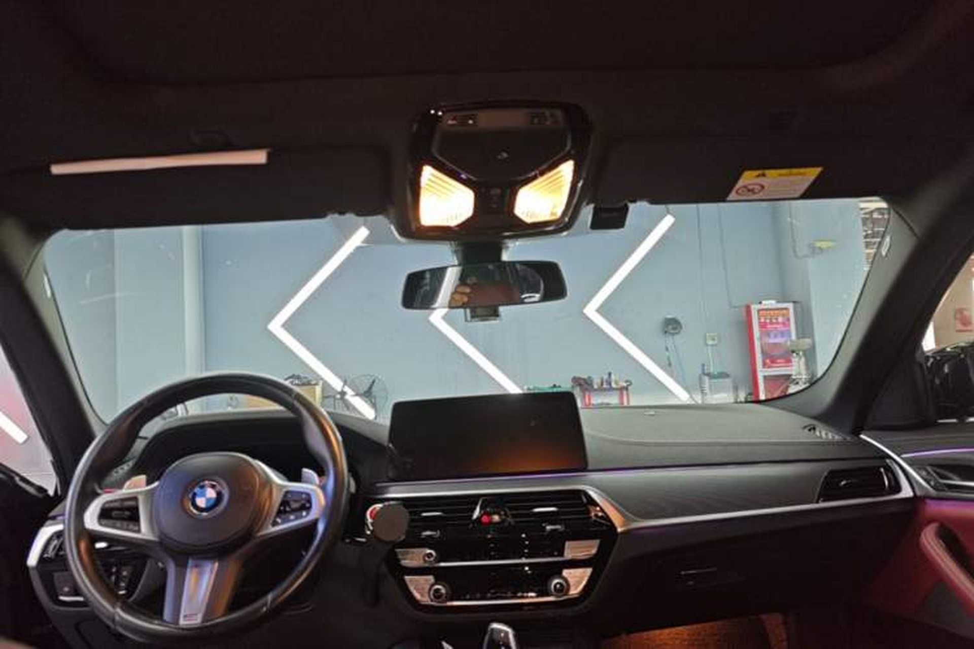 Used BMW 5 Series 2022 Second Facelift 530Li Leading Edition M Sport Package Headliner