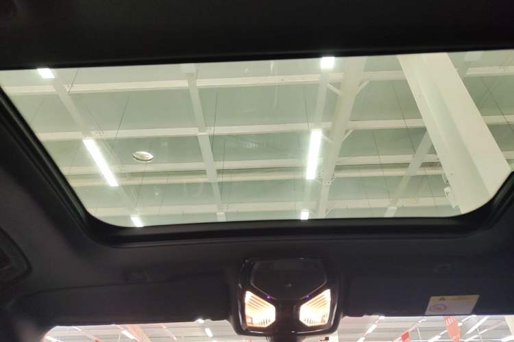 Used BMW 5 Series 2022 Restyled 530Li Luxury Edition M Sport Package Headliner
