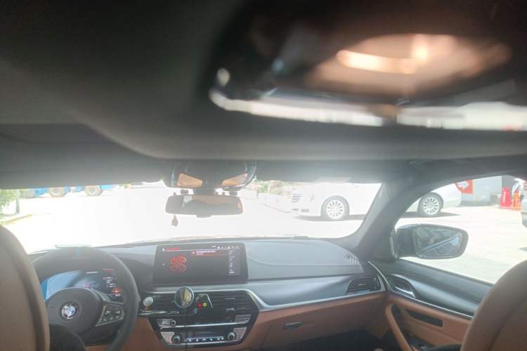Used BMW 5 Series 2022 Restyled 540i Luxury Edition M Sport Package Headliner