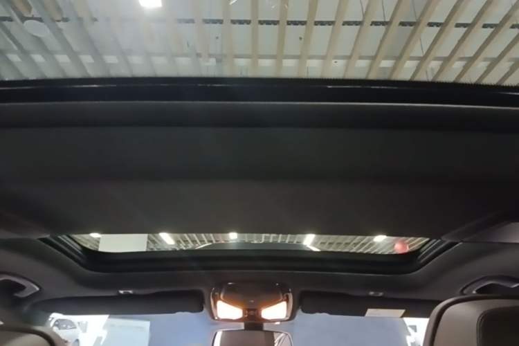 Used BMW 5 Series 2022 Revised Version 3 530Li Luxury Edition M Sport Package Headliner