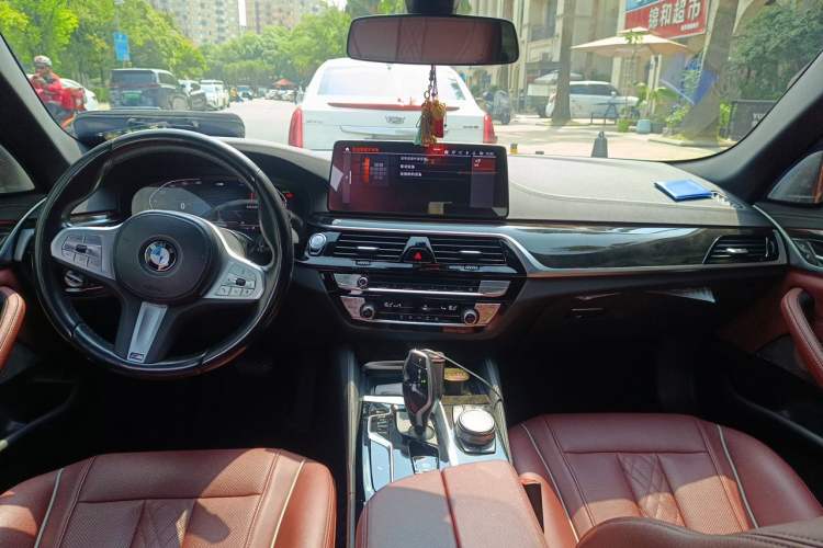 Used BMW 5 Series 2022 Second Facelift 525Li M Sport Package Headliner