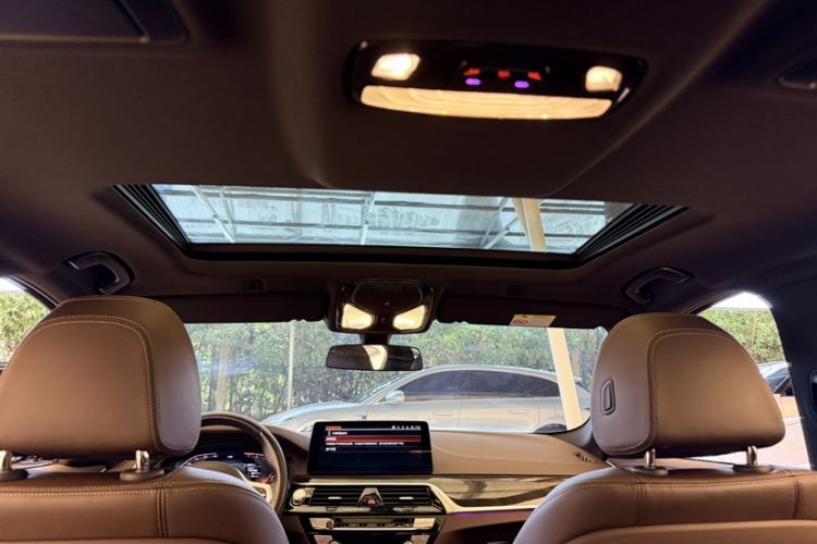 Used BMW 5 Series 2022 Restyled 525Li M Sport Package Headliner