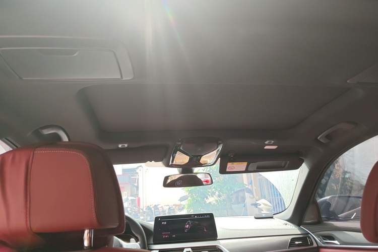 Used BMW 5 Series 2022 Revised Version 3 530Li Luxury Edition M Sport Package Headliner