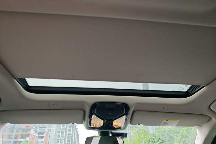 Used BMW 5 Series 2022 Restyled 525Li Luxury Package Headliner