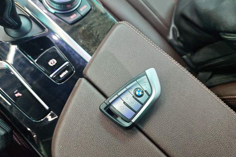 Used BMW 5 Series 2022 Restyled 525Li Luxury Package Interior 1