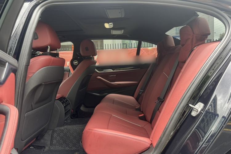 Used BMW 5 Series 2022 Second Facelift 525Li M Sport Package Interior 1