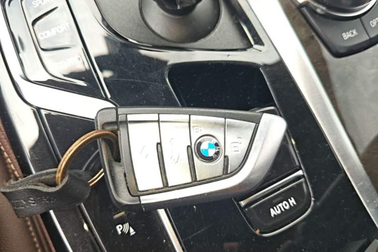 Used BMW 5 Series 2022 Restyled 525Li Luxury Package Interior 1