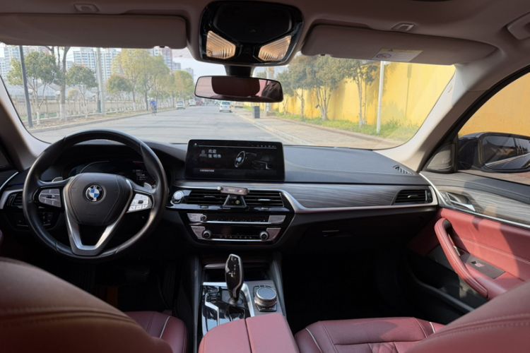 Used BMW 5 Series 2022 Updated 530Li Leading Edition Luxury Package Interior 1
