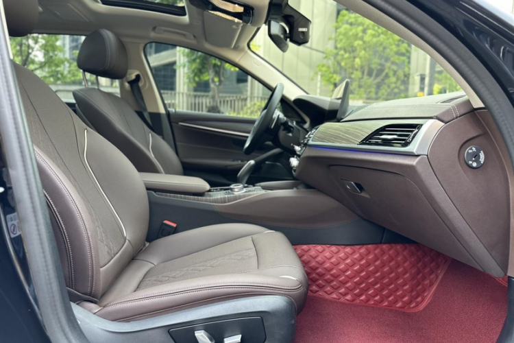 Used BMW 5 Series 2022 Updated 530Li Leading Edition Luxury Package Interior 1