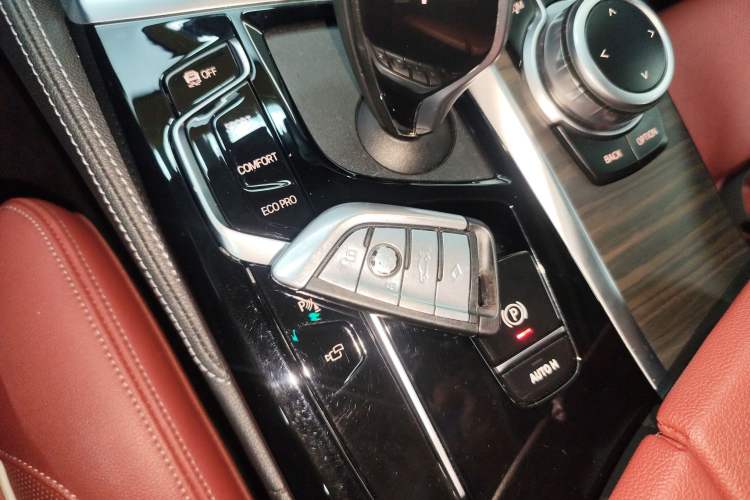 Used BMW 5 Series 2022 Second Facelift 530Li Luxury Edition Premium Package Interior 1