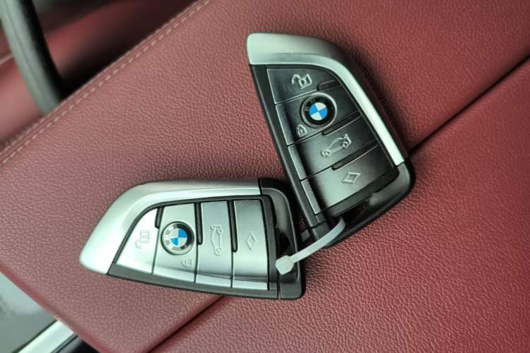 Used BMW 5 Series 2022 Second Facelift 525Li M Sport Package Interior 1