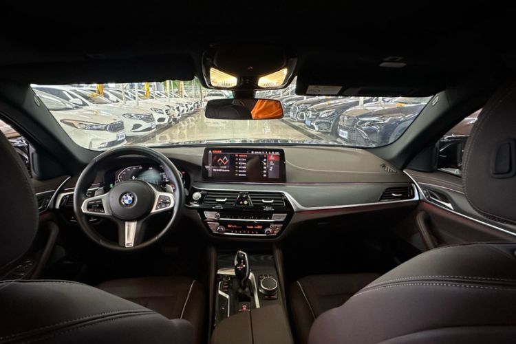 Used BMW 5 Series 2022 Restyled 530Li Leading Edition M Sport Package Interior 1