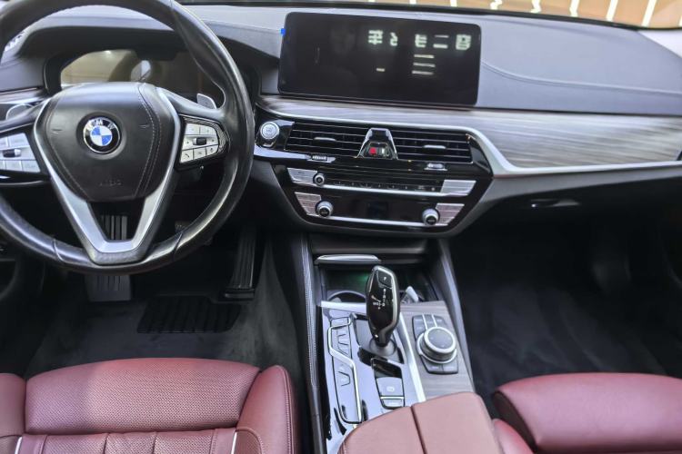 Used BMW 5 Series 2022 Second Facelift 530Li Luxury Edition Premium Package Interior 1