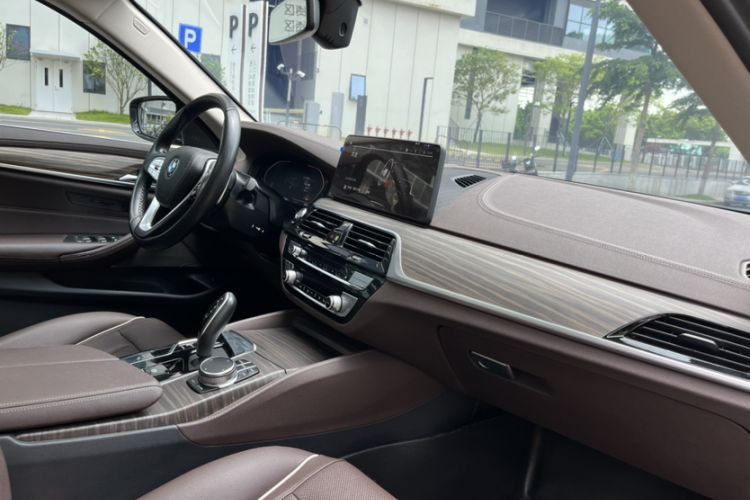Used BMW 5 Series 2022 Second Facelift 530Li Leading Edition Luxury Package Interior 1