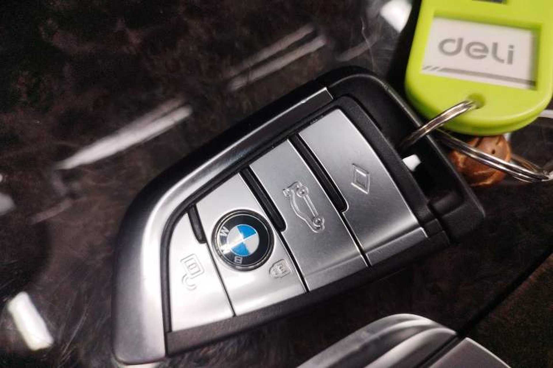 Used BMW 5 Series 2022 Second Facelift 525Li Luxury Package Interior 1