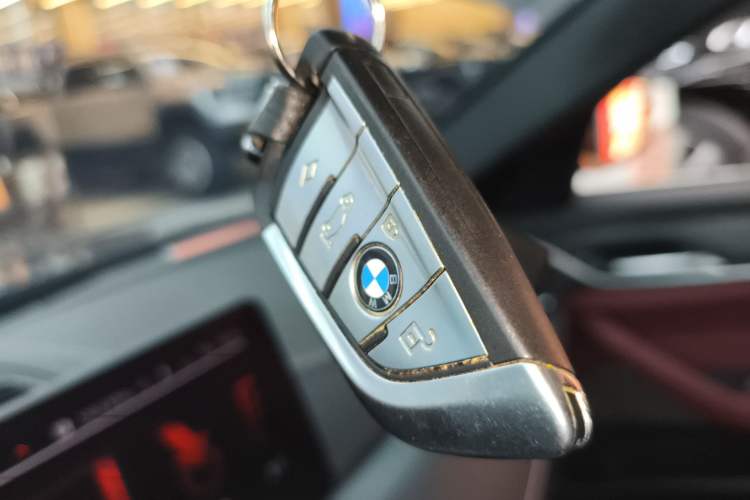 Used BMW 5 Series 2022 Second Facelift 530Li xDrive M Sport Package Interior 1