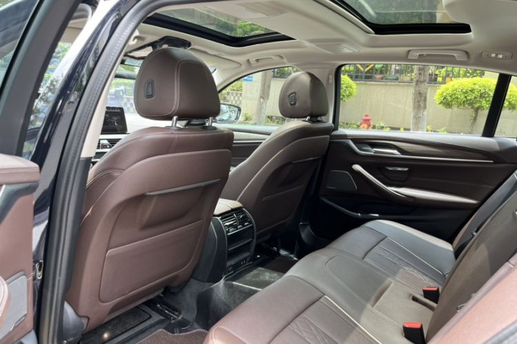 Used BMW 5 Series 2022 Second Facelift 530Li Leading Edition Luxury Package Interior 11