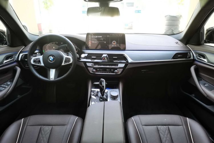 Used BMW 5 Series 2022 Restyled 530Li Leading Edition M Sport Package Interior 11