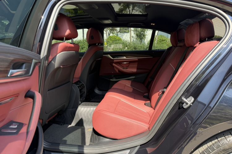 Used BMW 5 Series 2022 Restyled 530Li Leading Edition M Sport Package Interior 13