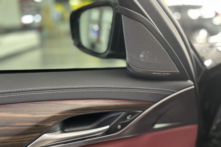 Used BMW 5 Series 2022 Second Facelift 530Li Luxury Version M Sport Package Interior 13