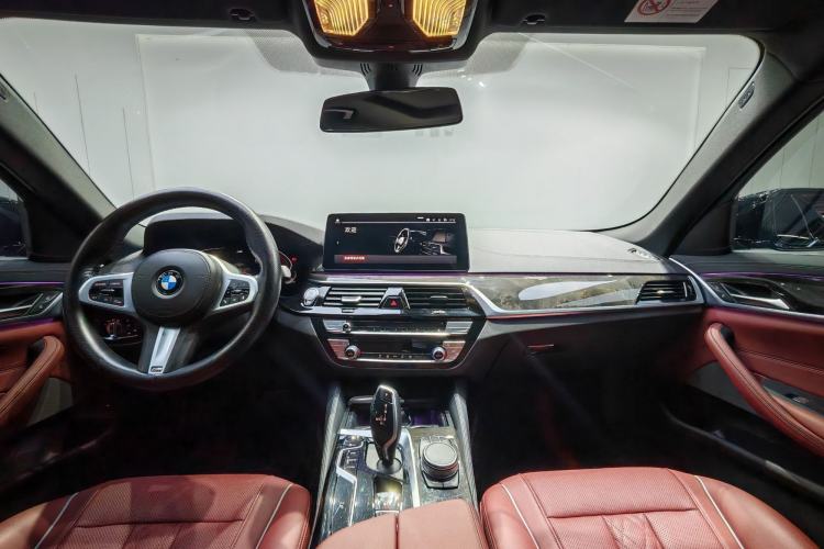 Used BMW 5 Series 2022 Second Facelift 525Li M Sport Package Interior 2