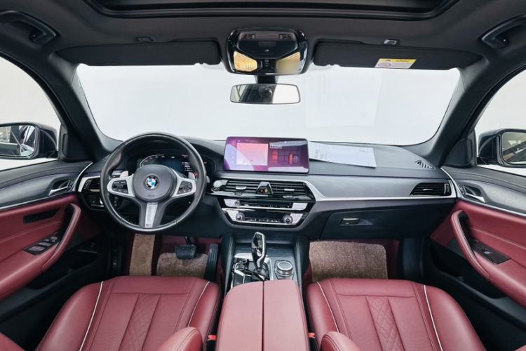 Used BMW 5 Series 2022 Restyled 530Li Leading Edition M Sport Package Interior 2