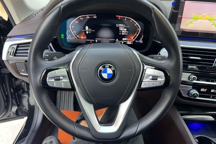 Used BMW 5 Series 2022 Restyled 525Li Luxury Package Interior 2