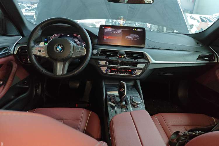 Used BMW 5 Series 2022 Second Facelift 530Li Leading Edition M Sport Package Interior 2