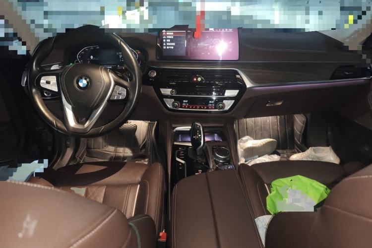 Used BMW 5 Series 2022 Updated 530Li Luxury Edition Premium Package Interior 2