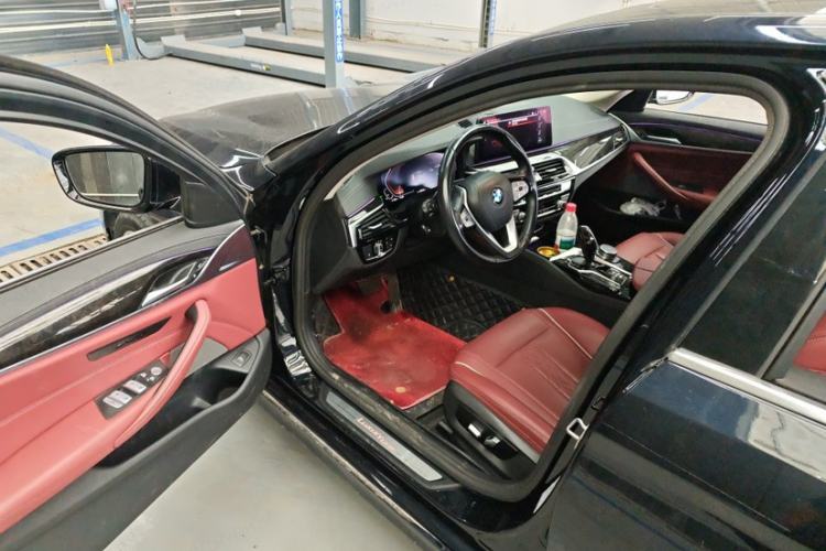 Used BMW 5 Series 2022 Second Facelift 525Li Luxury Package Interior 2