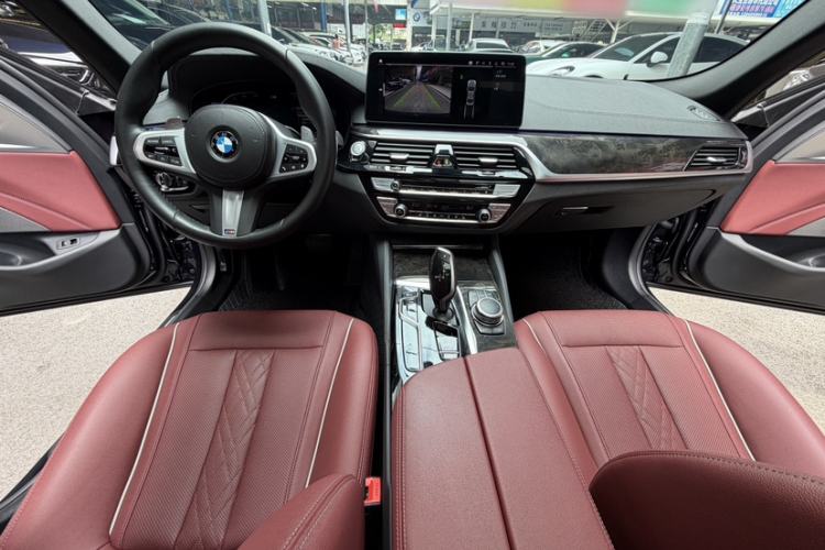 Used BMW 5 Series 2022 530Li Leading Model M Sport Package Interior 2