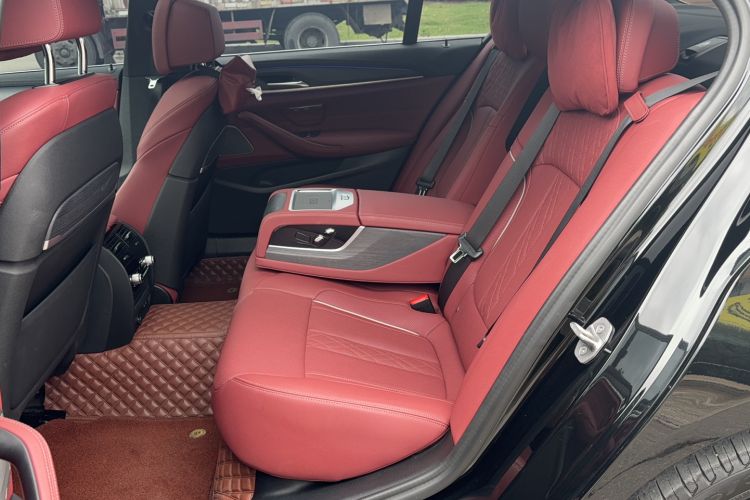 Used BMW 5 Series 2022 Revised Version 3 530Li Luxury Edition M Sport Package Interior 2