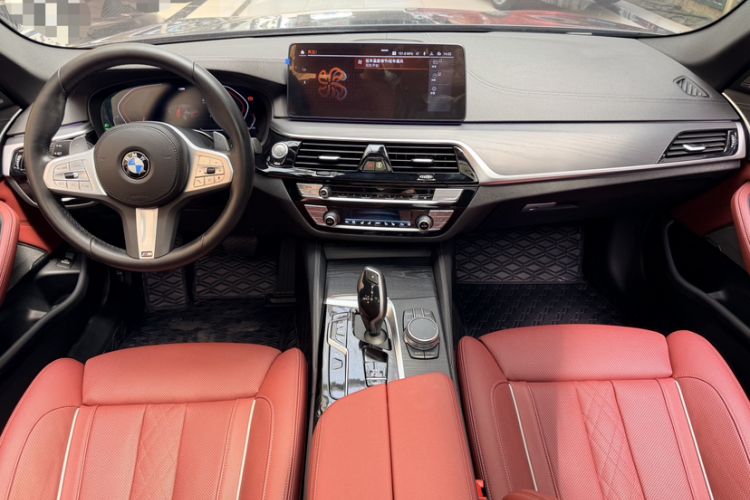 Used BMW 5 Series 2022 Revised Version 3 530Li Luxury Edition M Sport Package Interior 3