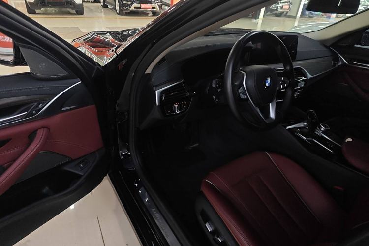 Used BMW 5 Series 2022 Updated 530Li Leading Edition Luxury Package Interior 3