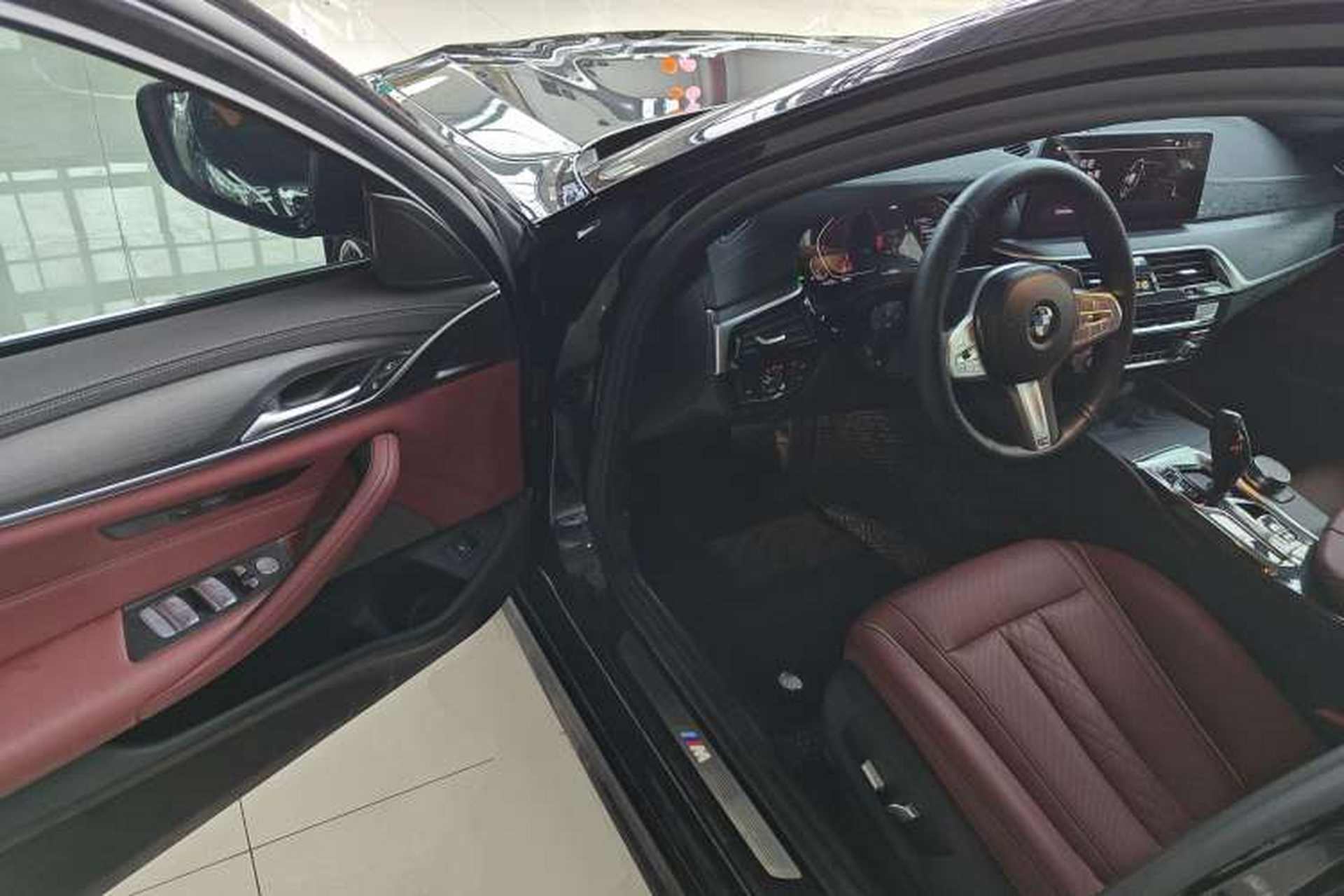 Used BMW 5 Series 2022 Second Facelift 530Li Leading Edition M Sport Package Interior 3
