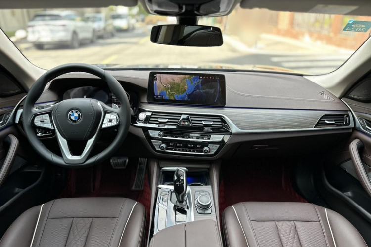 Used BMW 5 Series 2022 Updated 530Li Leading Edition Luxury Package Interior 3