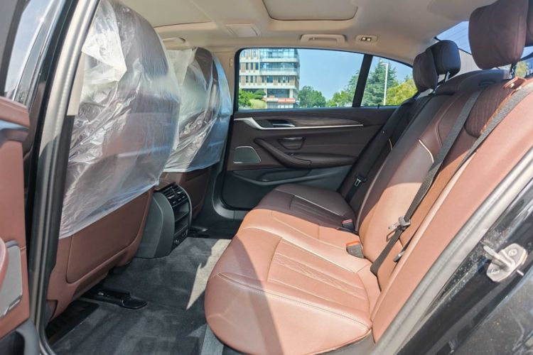 Used BMW 5 Series 2022 Updated 530Li Leading Edition Luxury Package Interior 3