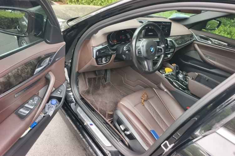 Used BMW 5 Series 2022 525Li M Sport Package Interior 3