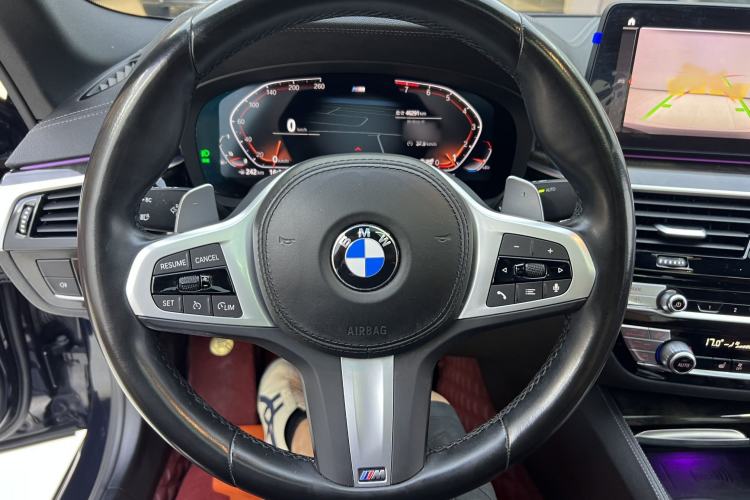 Used BMW 5 Series 2022 530Li Leading Model M Sport Package Interior 3