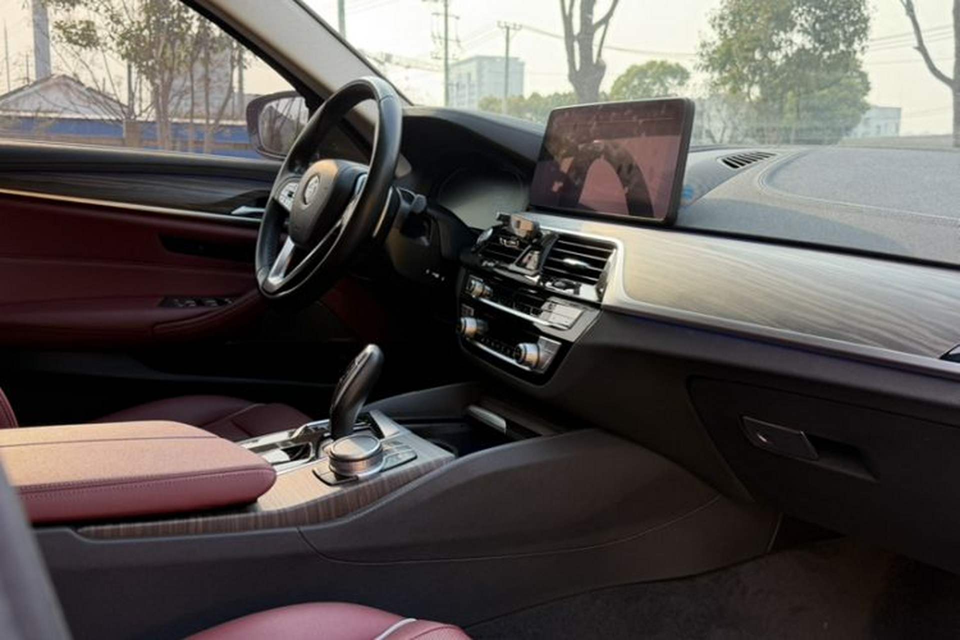 Used BMW 5 Series 2022 Updated 530Li Leading Edition Luxury Package Interior 4