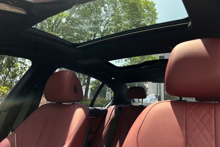 Used BMW 5 Series 2022 Revised Version 530Li xDrive M Sport Package Interior 4