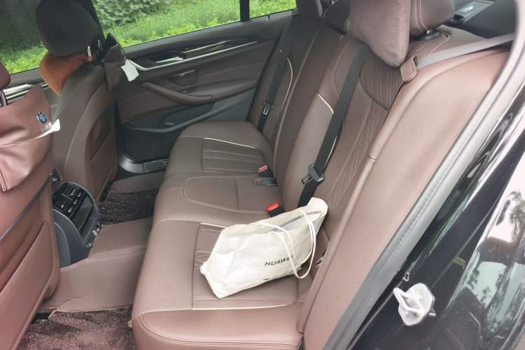 Used BMW 5 Series 2022 525Li M Sport Package Interior 4
