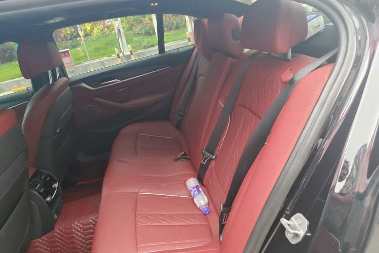 Used BMW 5 Series 2022 Second Facelift 530Li Luxury Version M Sport Package Interior 4