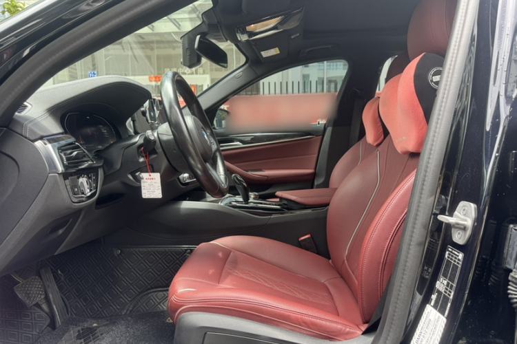 Used BMW 5 Series 2022 Second Facelift 525Li M Sport Package Interior 5