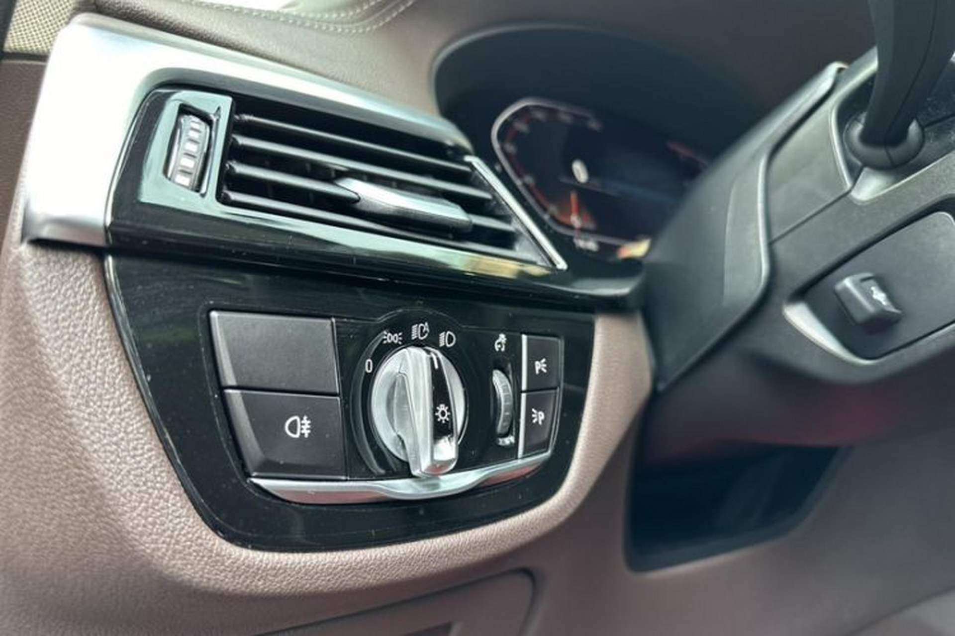 Used BMW 5 Series 2022 Updated 530Li Leading Edition Luxury Package Interior 5