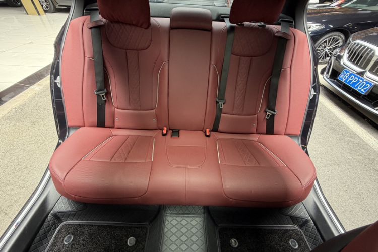 Used BMW 5 Series 2022 530Li Leading Model M Sport Package Interior 5