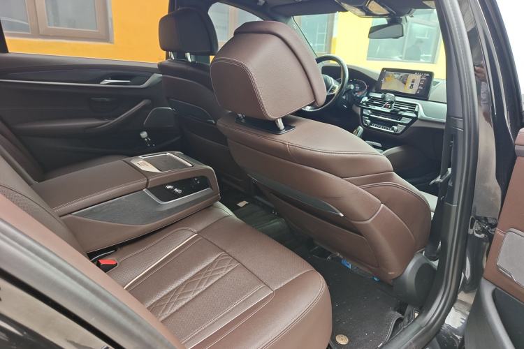 Used BMW 5 Series 2022 Second Facelift 530Li Luxury Version M Sport Package Interior 6